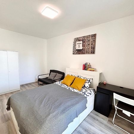 New 2022 Family&Friends Downtown Ac 3Br 2Ba Free Parking Big Balcony Near Metro&Train Station Self Check-In Apt Budapest Exterior foto